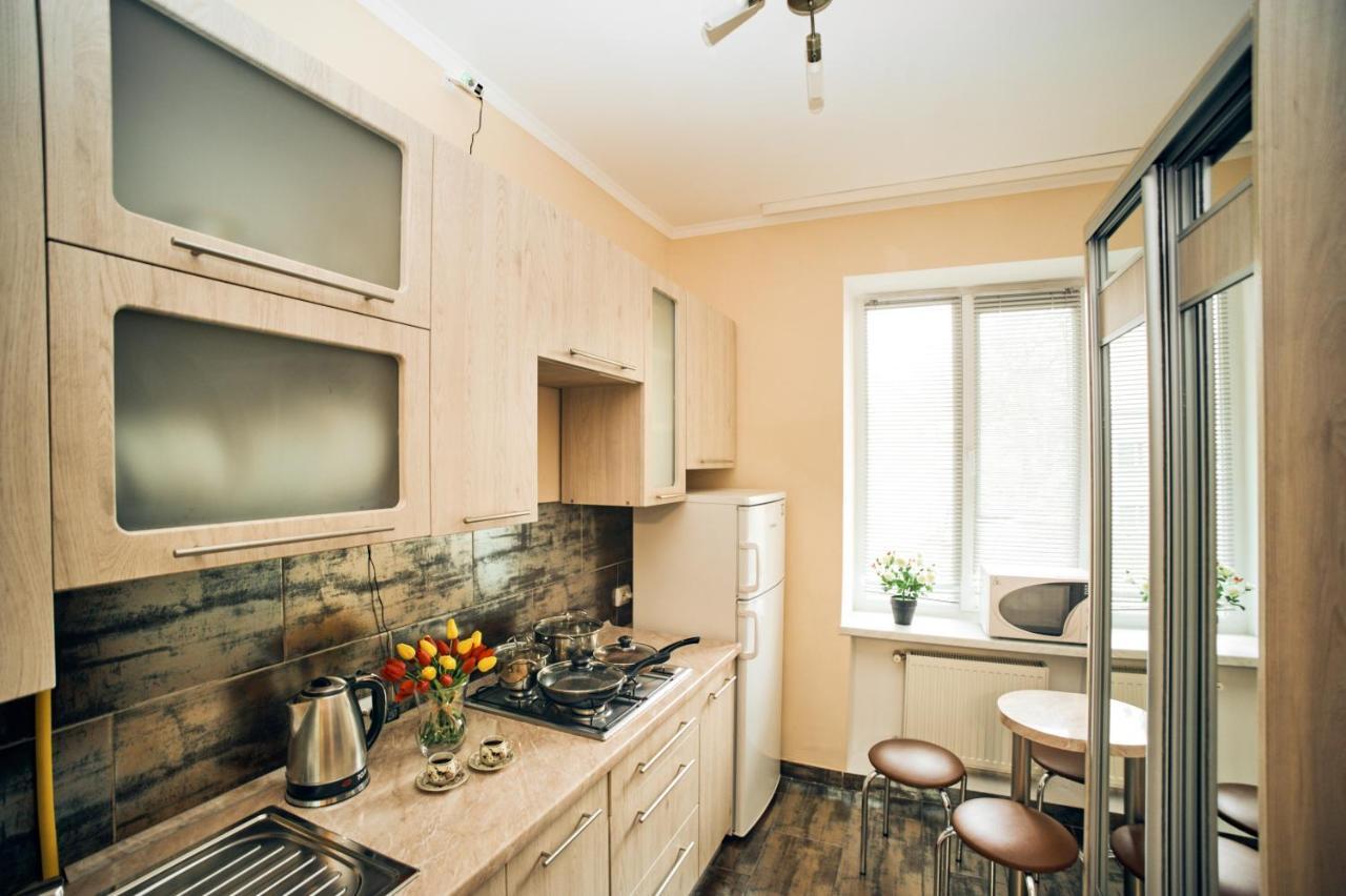 Apartments Near Potocki Palace Лвив Екстериор снимка