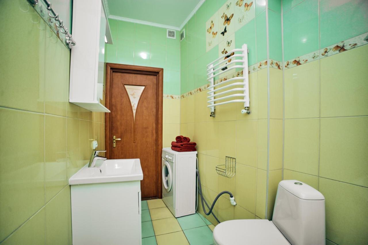 Apartments Near Potocki Palace Лвив Екстериор снимка